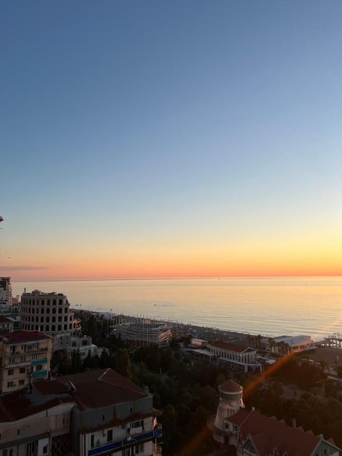 The Best Beach Aparthotel Orbi City Batumi Exteriör bild