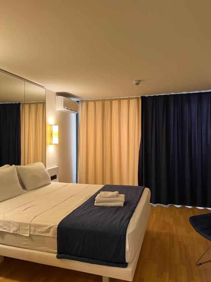 The Best Beach Aparthotel Orbi City Batumi Exteriör bild