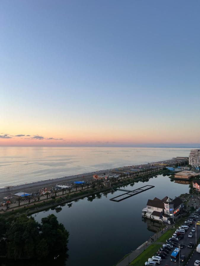 The Best Beach Aparthotel Orbi City Batumi Exteriör bild