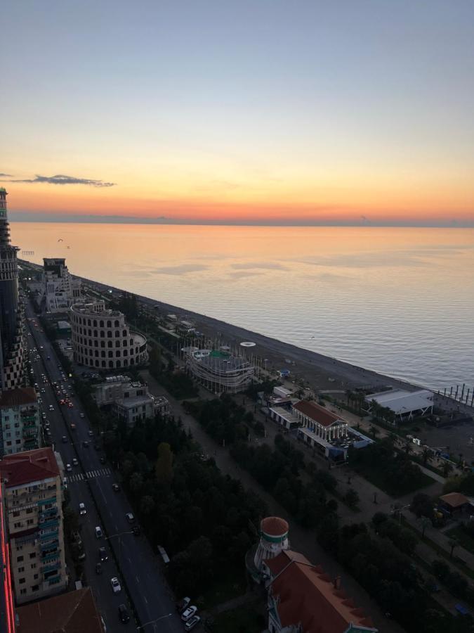 The Best Beach Aparthotel Orbi City Batumi Exteriör bild